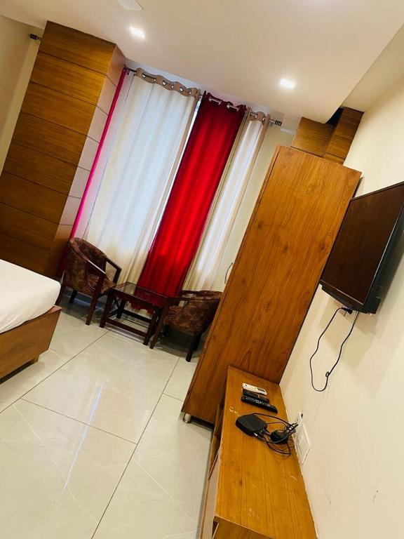 HOTEL 67, Zirakpur, India