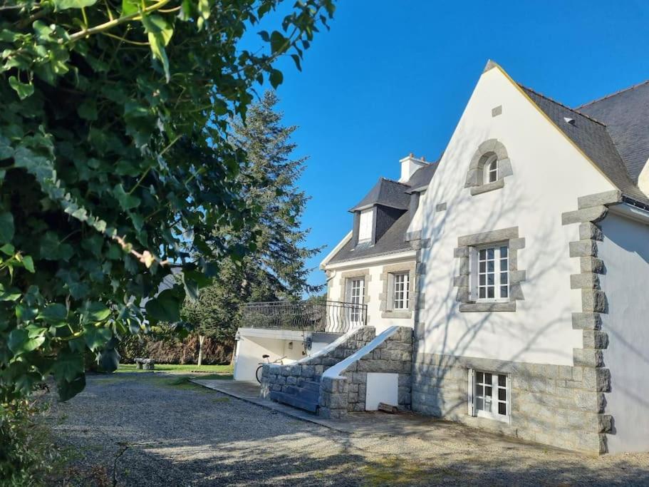 Budova, v ktorej sa vila nachádza