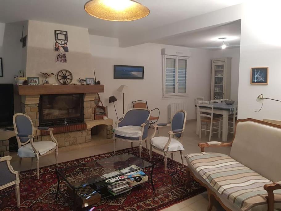 Posedenie v ubytovaní Villa de famille 15 couchages