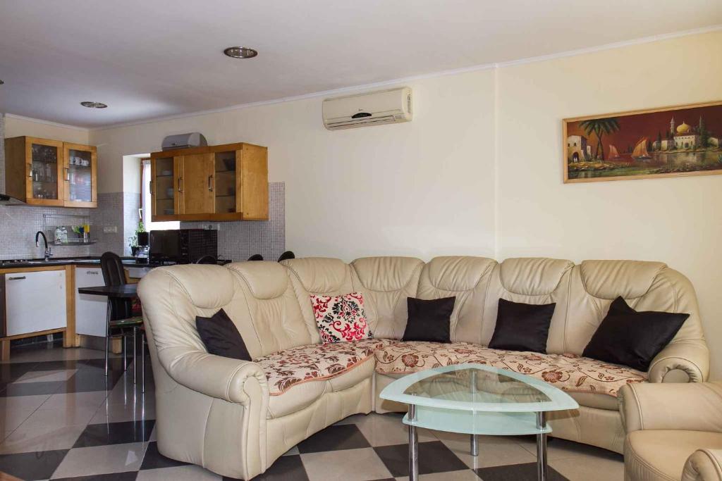 Holiday home in Balatonmariafürdo 39890 8647 Balatonmáriafürdő, Balaton utca 41 kép - 1