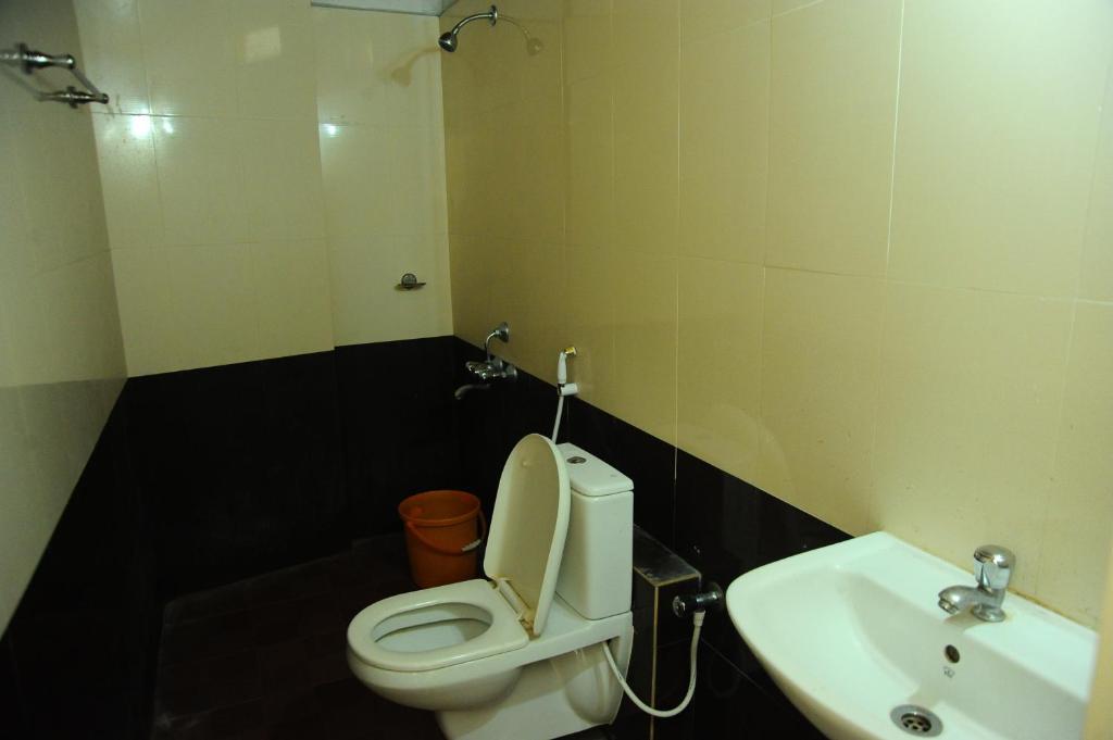 Vannituba majutusasutuses Bhanu Residency