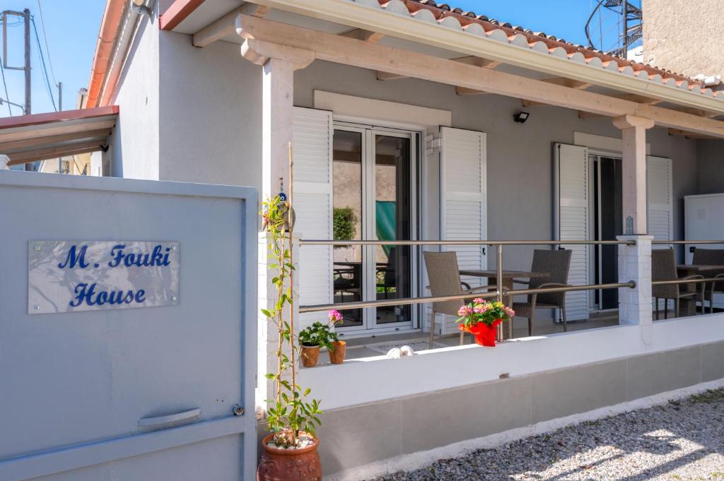 Balkón nebo terasa v ubytování Fouki apartments Ipsos Beach