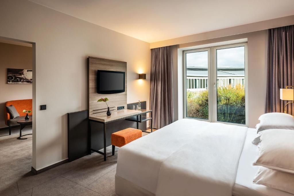 Sheraton Duesseldorf Airport Hotel - Resim 21