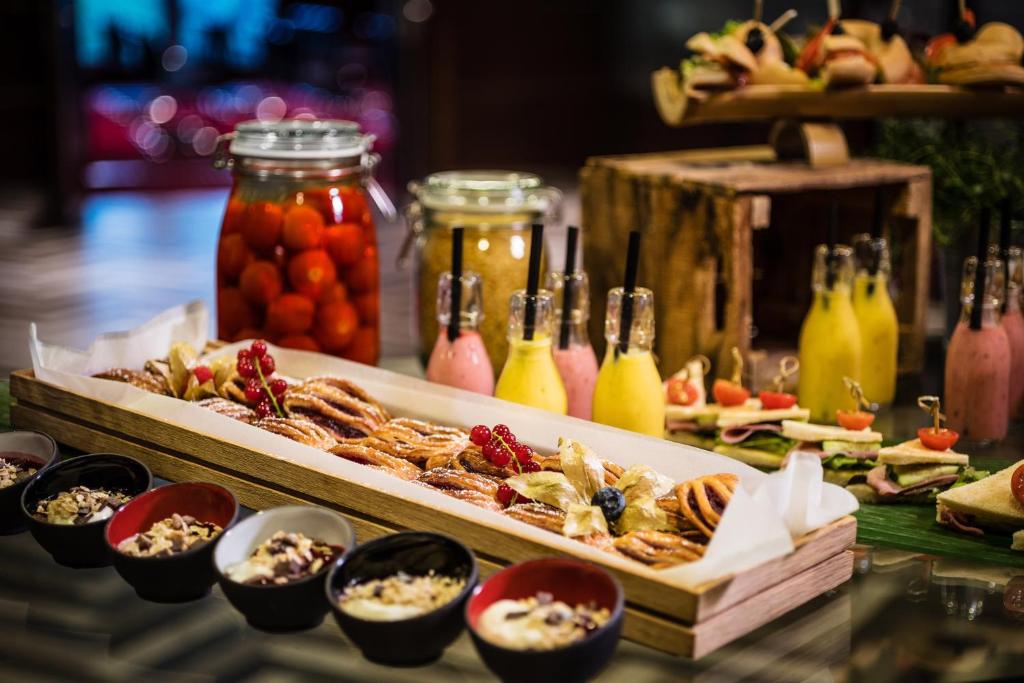 Sheraton Duesseldorf Airport Hotel - Resim 38