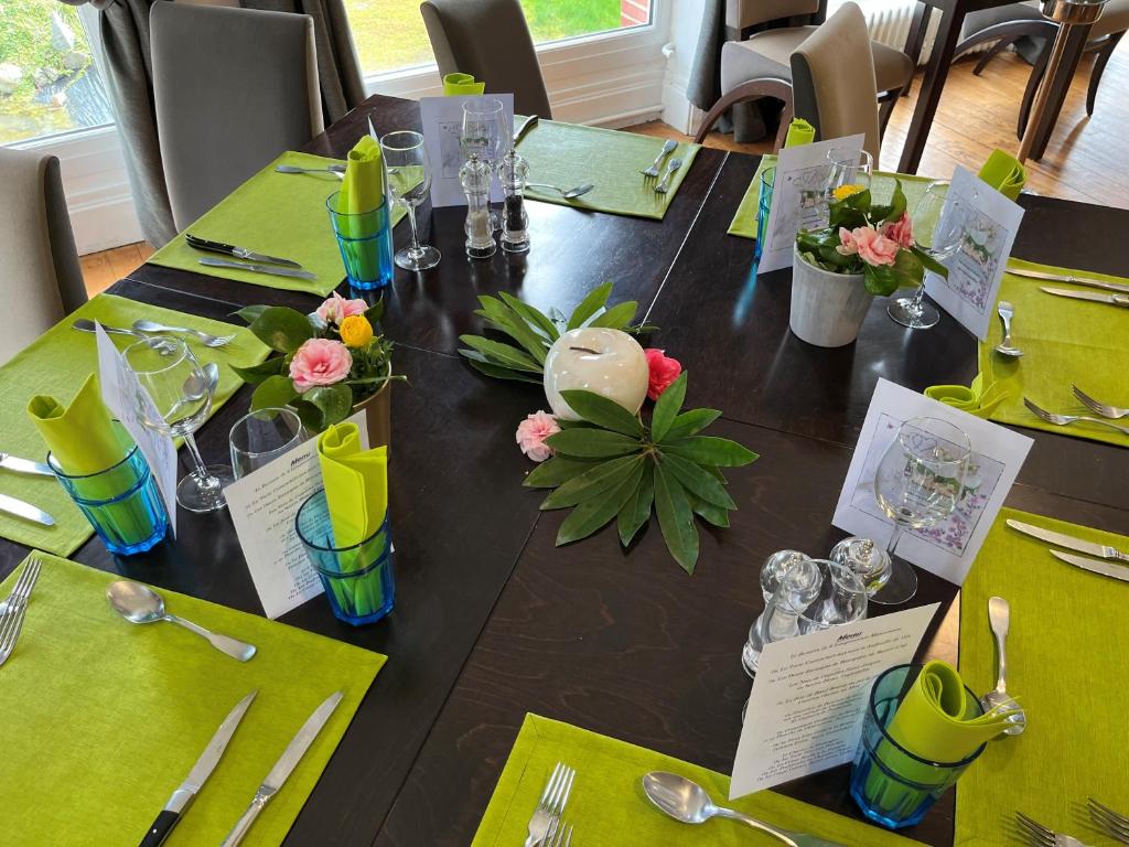 Restaurace v ubytování Les Camelias