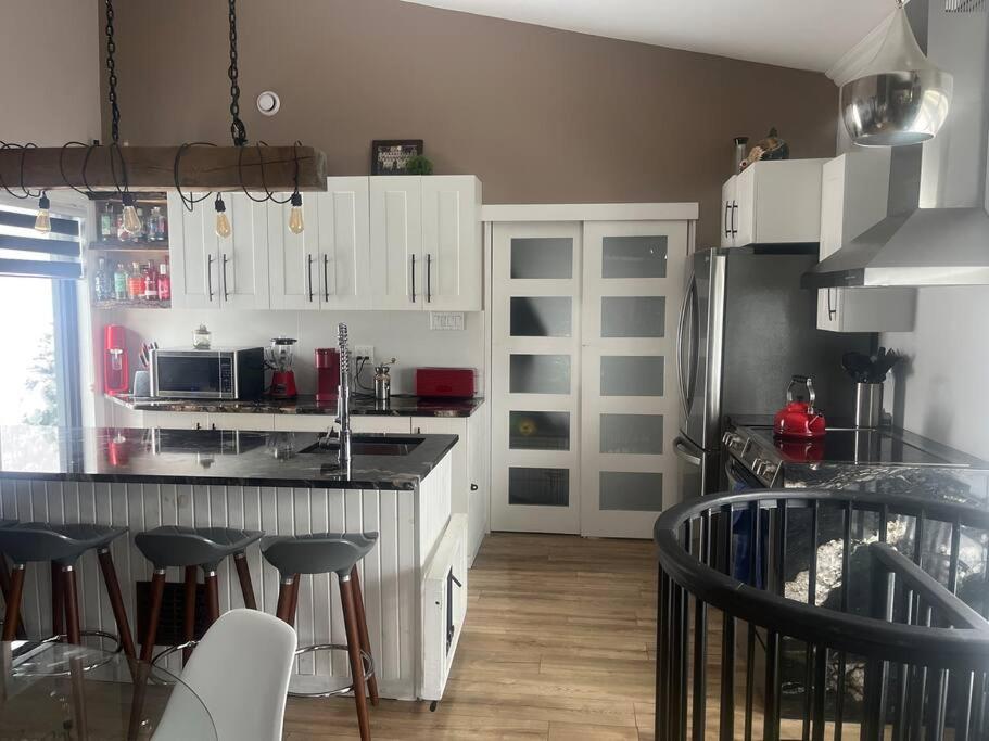 Apartment Studio du Riverstone, Saint Pierre de Broughton, Canada