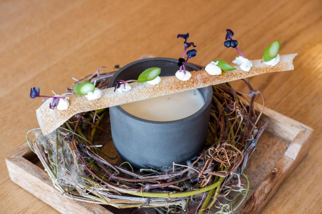 Romantik Hotel Hirschen - 8