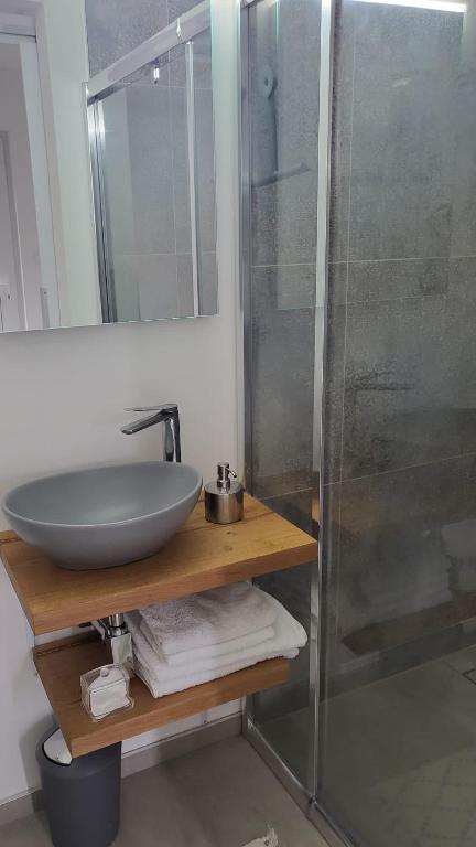 Koupelna v ubytování Apartman s bazénem a saunou