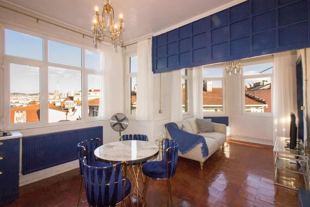 Fully Renovated Historic Gem w Amazing Bath +Views