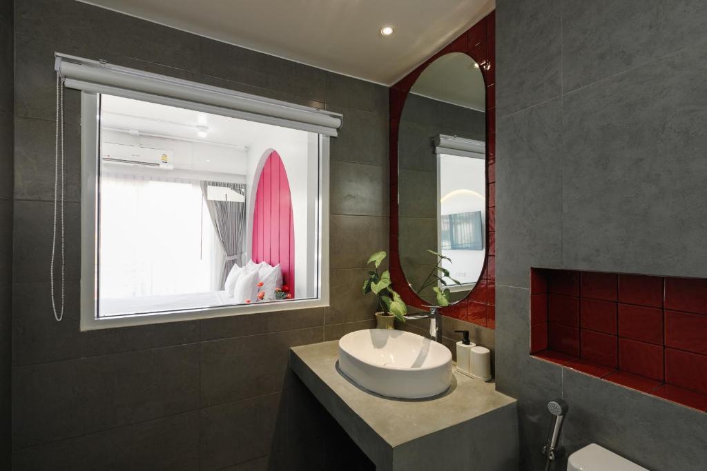 Grow home -Stay and space, Self check-in - 3