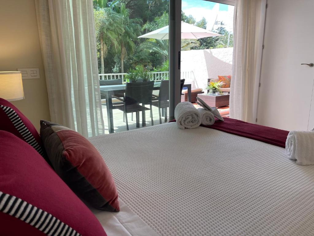 Posteľ alebo postele v izbe v ubytovaní Suite 208, Close to the beach, 2 bedroom,Golden Mile