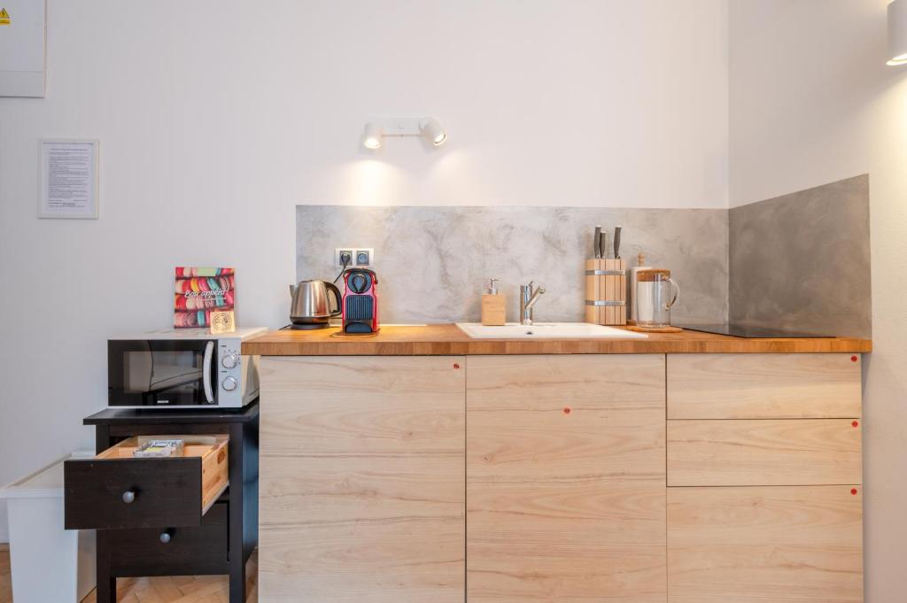 Premium Wenceslas Square Apartments - 9