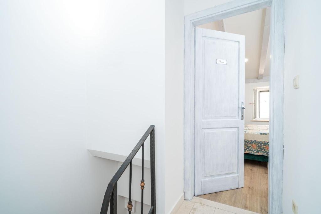 Solis Rooms Old Town - 15