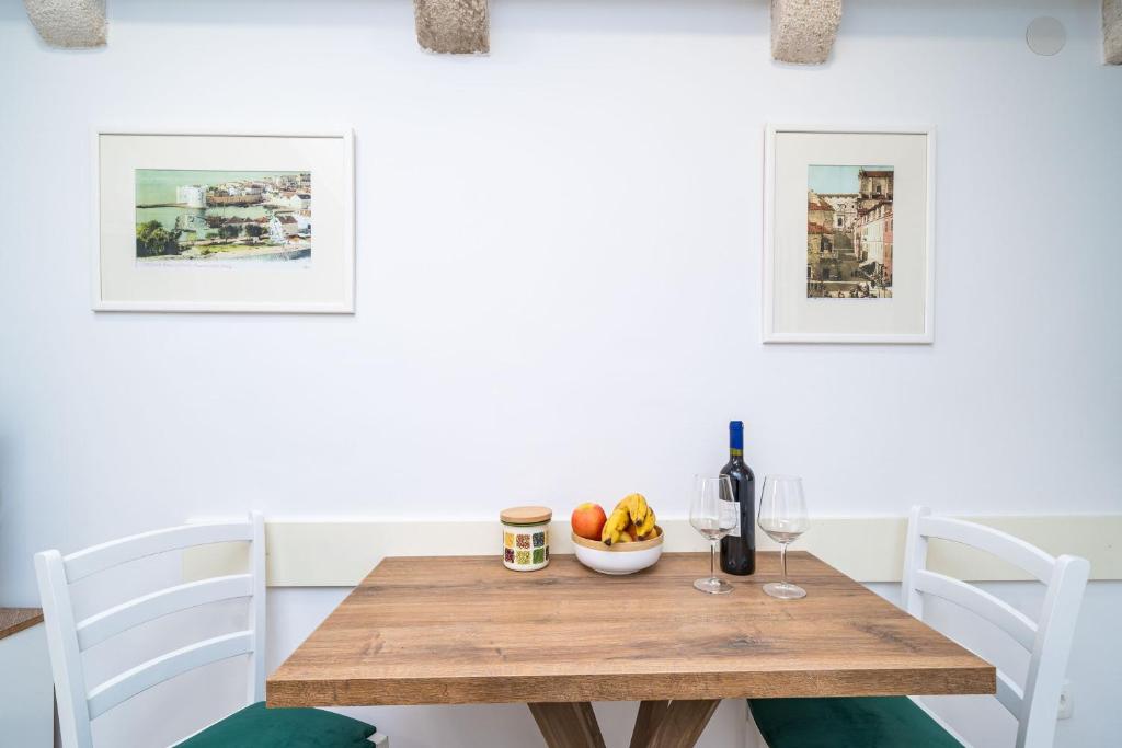 Solis Rooms Old Town - 19