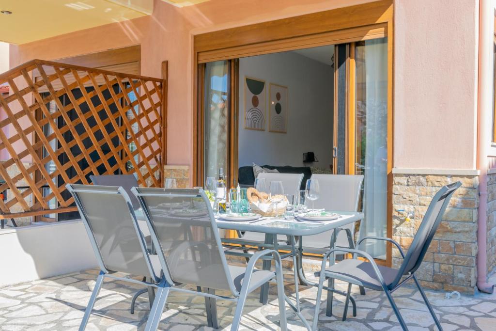 A patio or other outdoor area at khouse - Personal Paradise