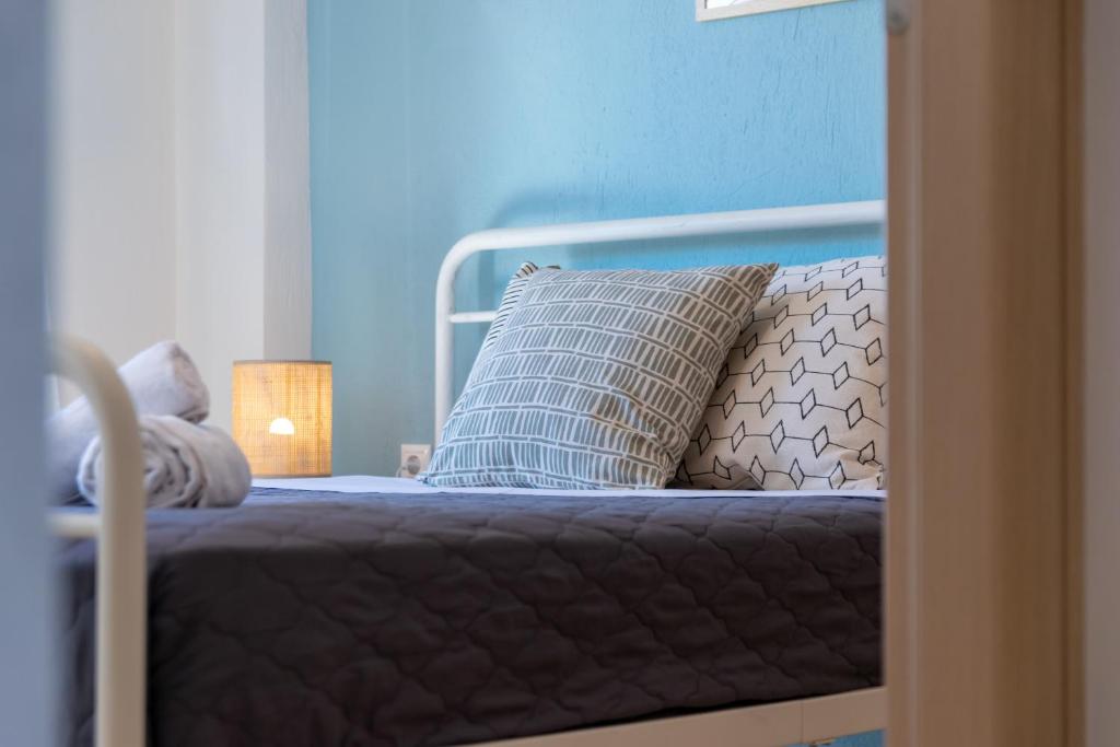 A bed or beds in a room at khouse - Personal Paradise