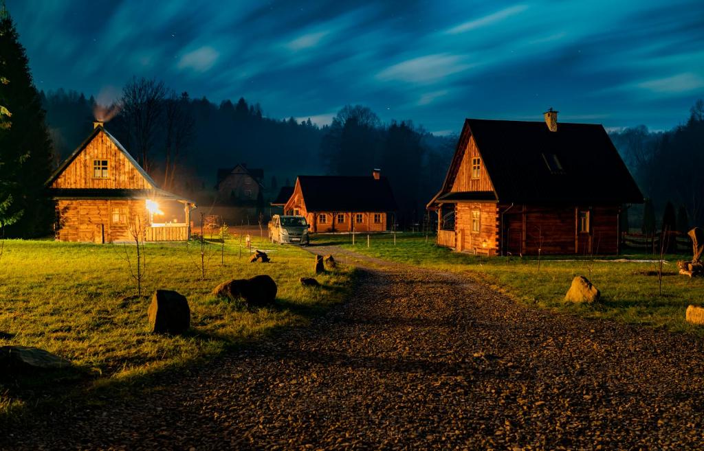 Osada Strusie Jajo w Bieszczadach - Chalet De Deux Chambres