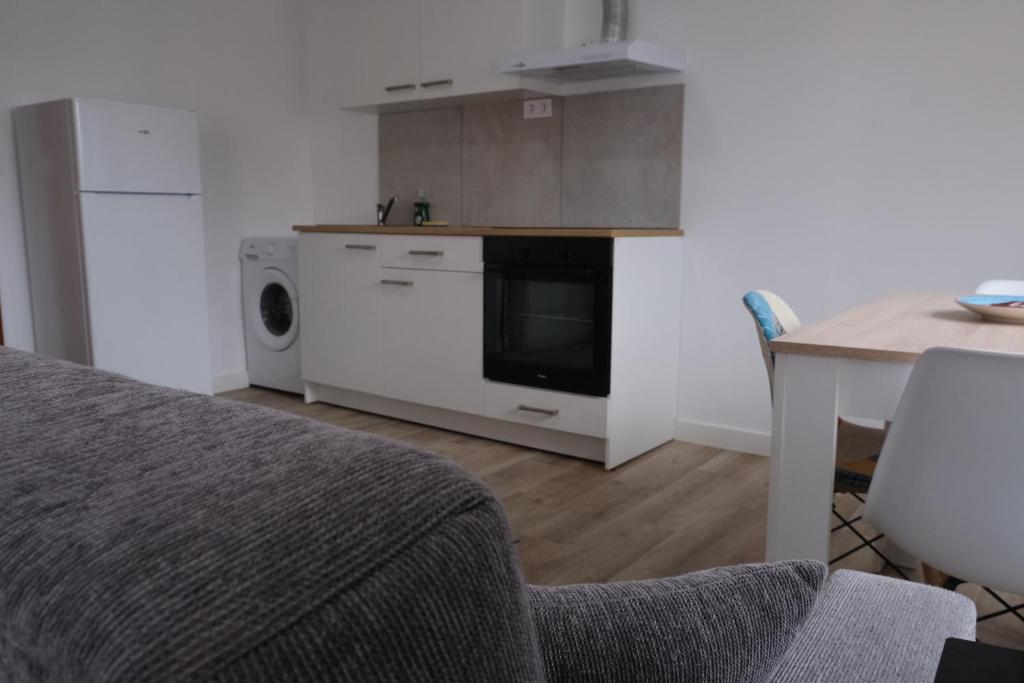 Kuchyňa alebo kuchynka v ubytovaní SDH apartments