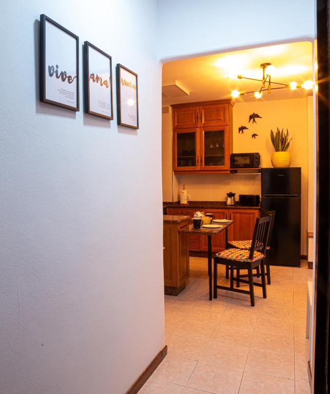 Kuchyňa alebo kuchynka v ubytovaní Apartamento Alecrin Padrón