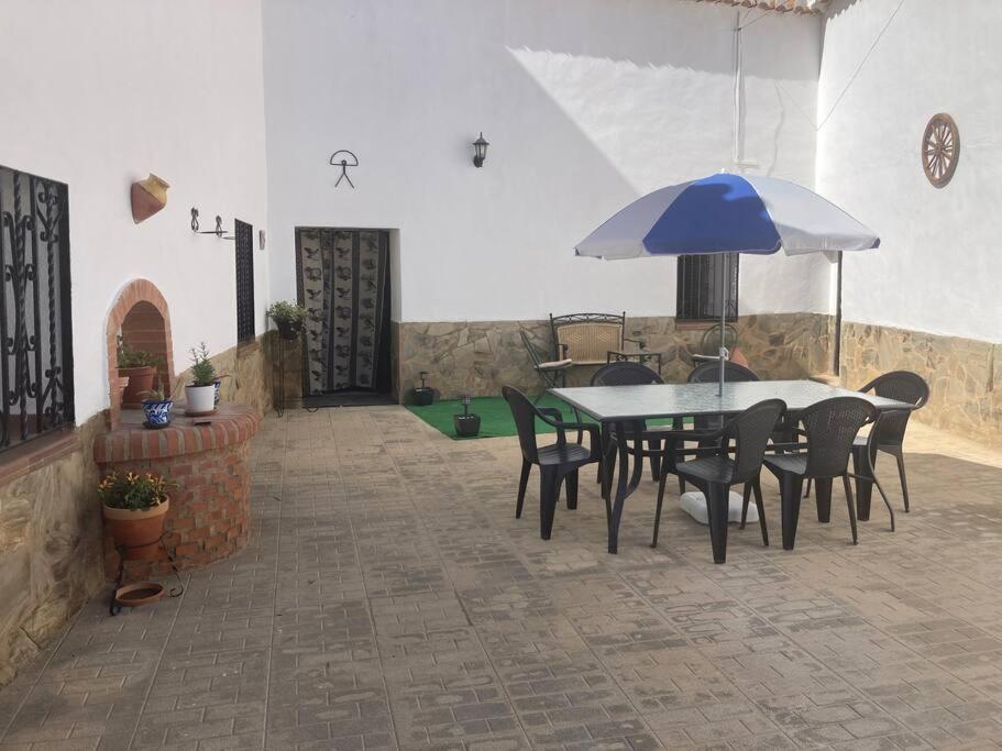 A patio or other outdoor area at Casa Cueva Rural Estación de Guadix