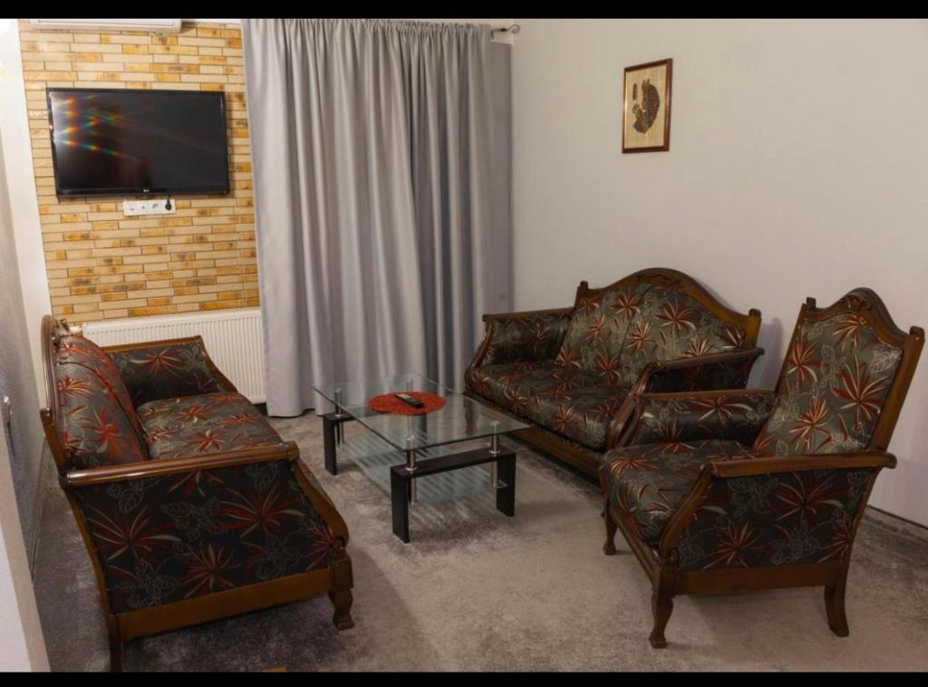 Apartmani i sobe Centar Bugojno - テラス付きのアパート