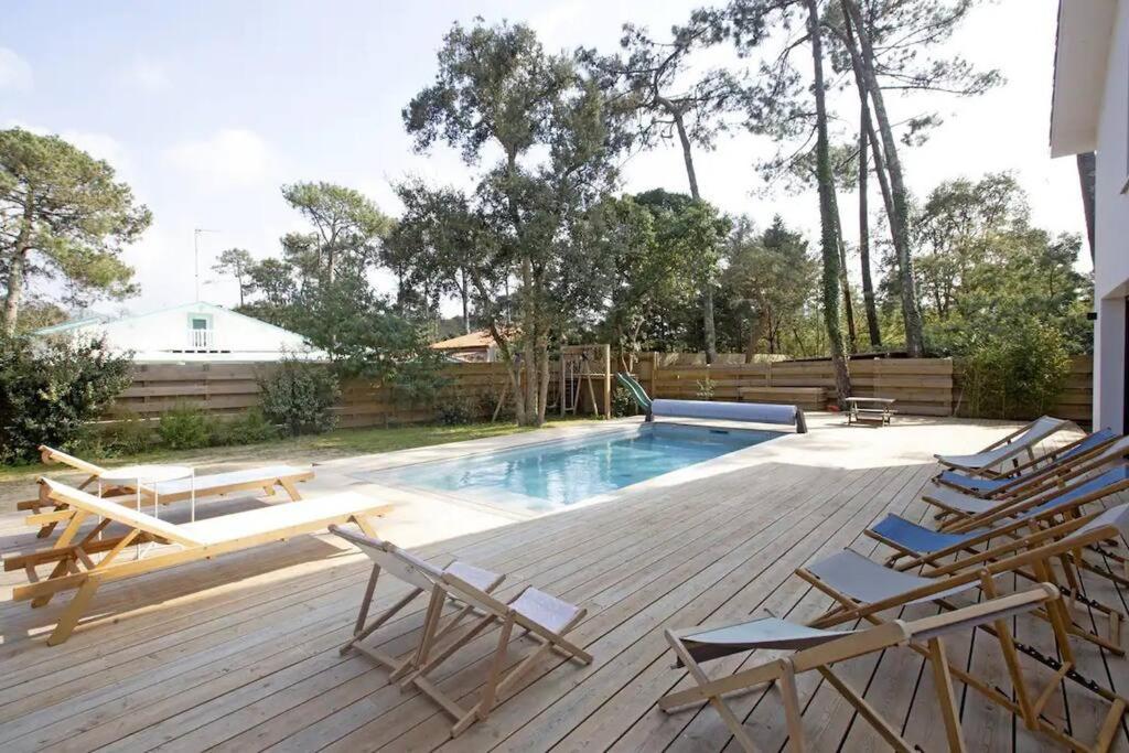 Basen w obiekcie Superbe villa 5* avec piscine chauffée lub w pobliżu