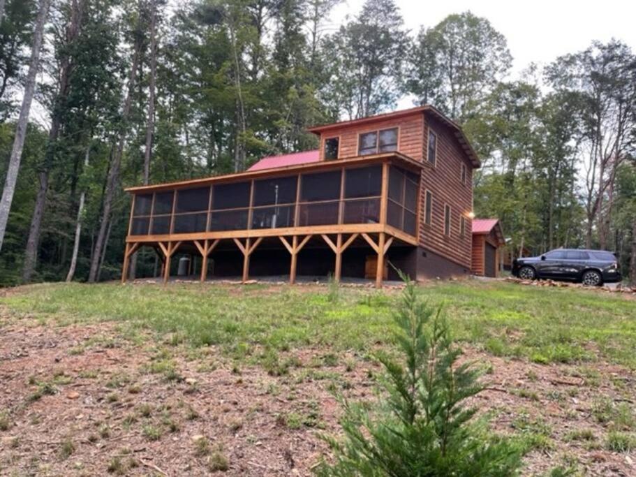 Holiday home Whispering Sunset cabin., Murphy, USA