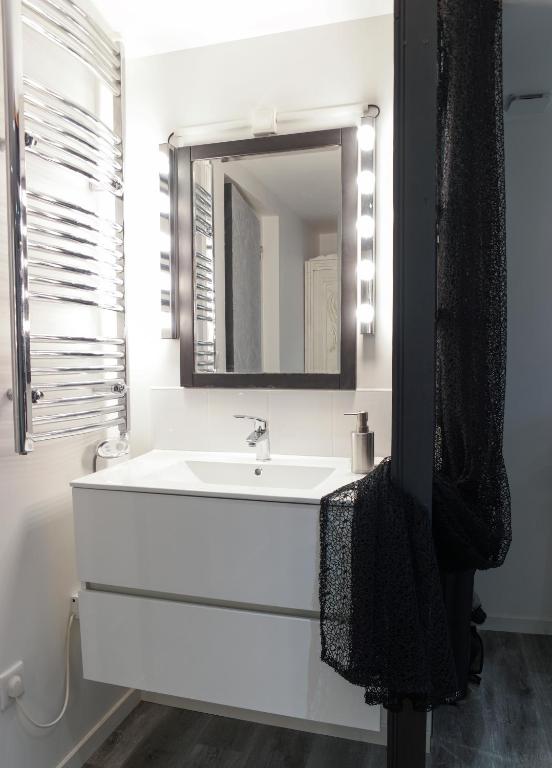 Kúpeľňa v ubytovaní Pamiers gare - 2 Appartements à louer ou Chambre parentale indépendante