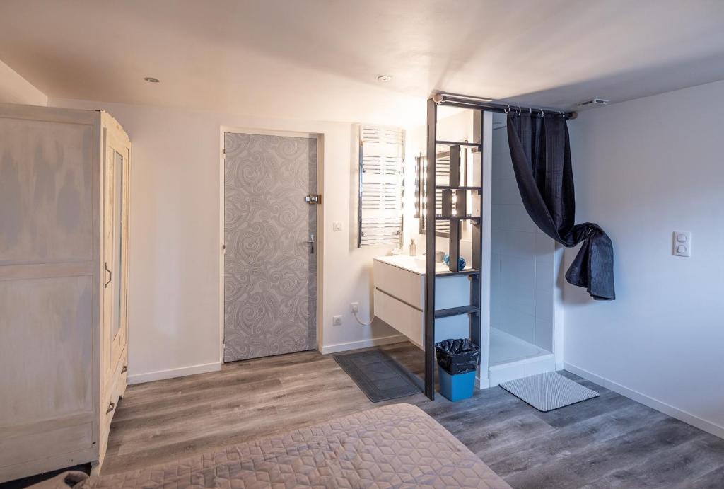 Posteľ alebo postele v izbe v ubytovaní Pamiers gare - 2 Appartements à louer ou Chambre parentale indépendante