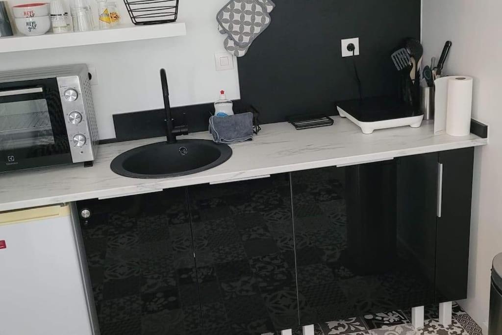 Kuchyň nebo kuchyňský kout v ubytování LES GORGES DU VERDON chalet