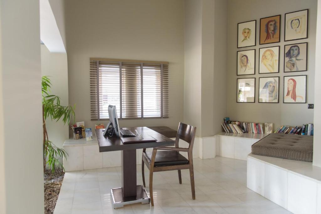 Posedenie v ubytovaní Hotel Nafpaktos