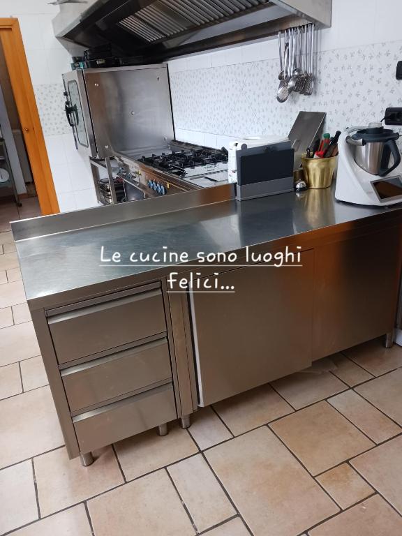 A kitchen or kitchenette at Agriturismo Vemi