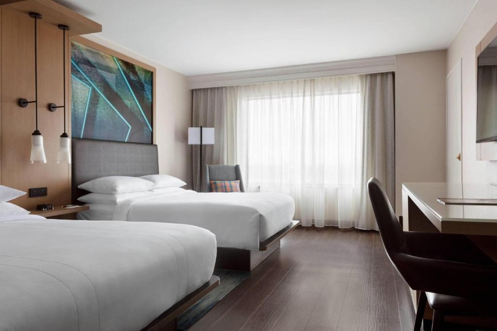Des Moines Marriott Downtown photo