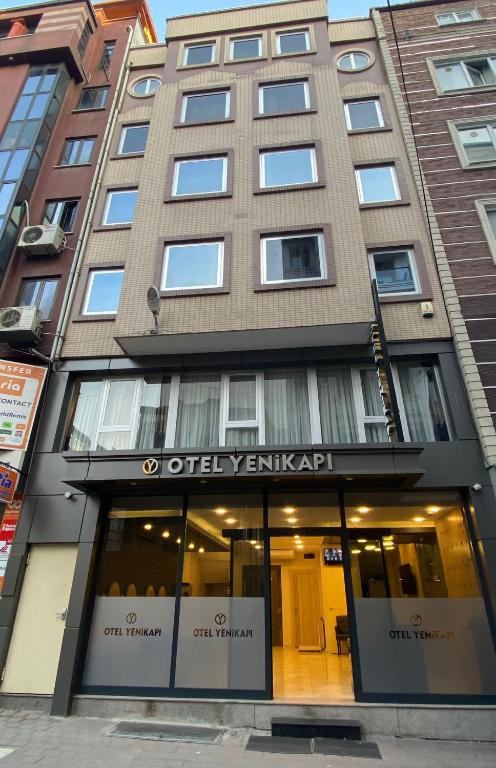 una representación del antiguo edificio de apartamentos de York en Otel Yenikapı, en Estambul