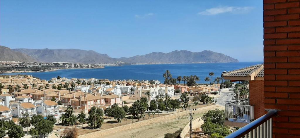 Precioso piso con vista y junto al mar - Housity