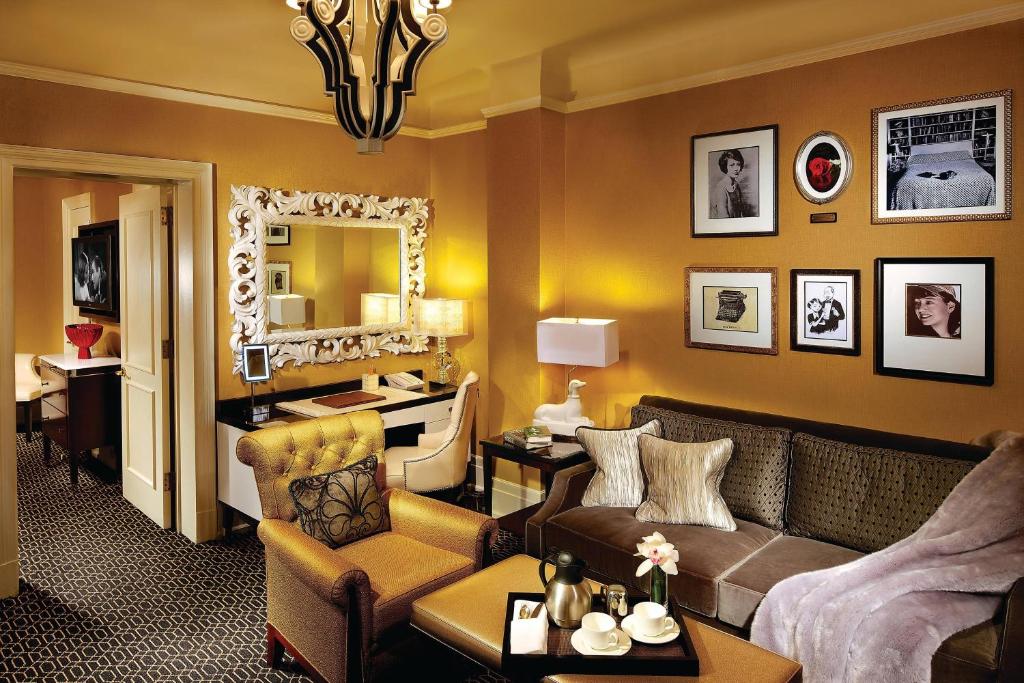 Posezení v ubytování The Algonquin Hotel Times Square, Autograph Collection