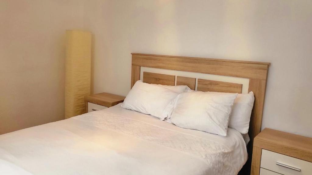 Postel nebo postele na pokoji v ubytování Hermoso apartamento a escasos metros de la playa