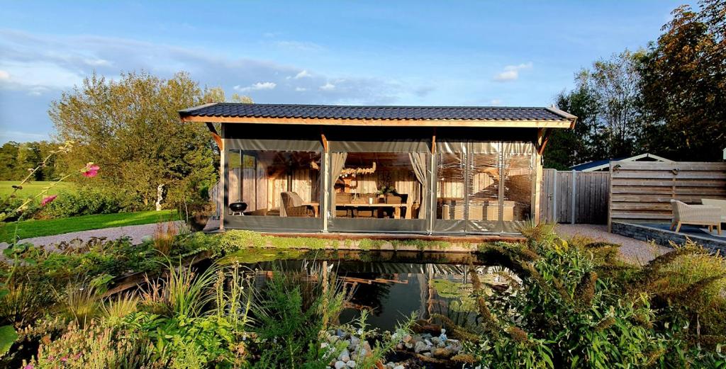 Majutuskoha The Barn - Aurora Hoeve - loft met jacuzzi korruse plaan