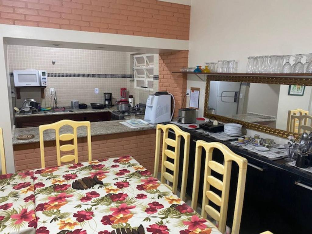 Foto da galeria de Casa Ampla Pé Na Areia em Ubatuba