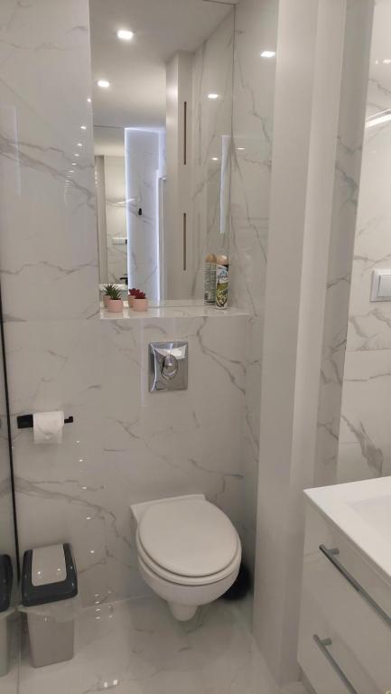 Elegancki apartament w sercu Warszawy - 11