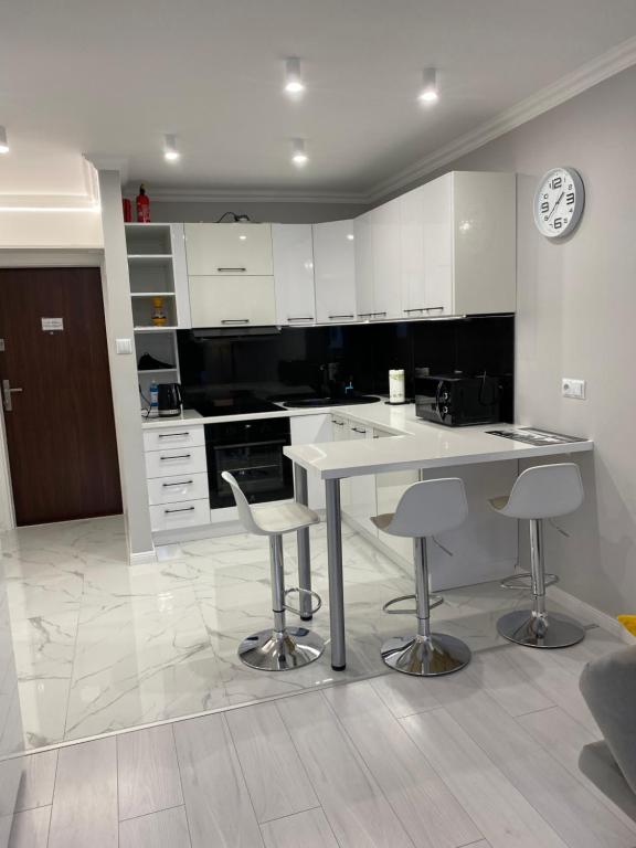 Elegancki apartament w sercu Warszawy - 7