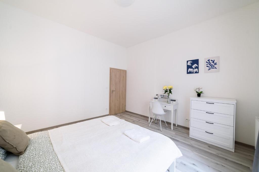 New apartments near Dancing house - 16