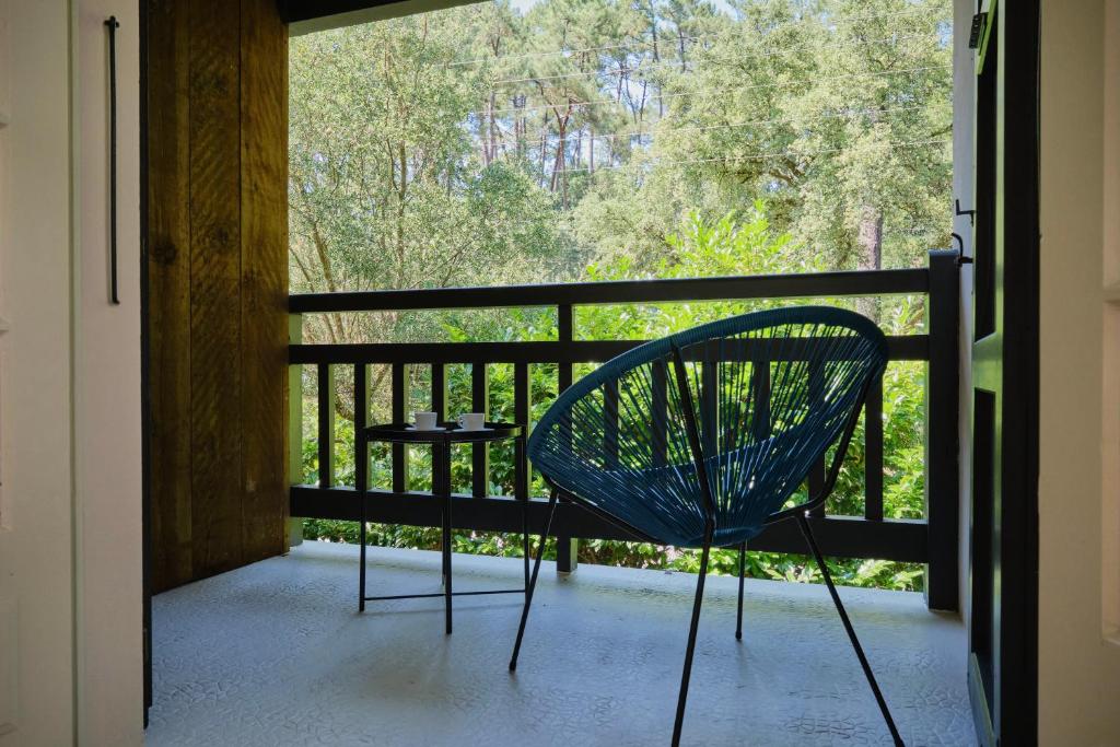 En balkong eller terrasse på Nid de Ruben, Villa Hostal Naou Hossegor Wifi Netflix Sauna