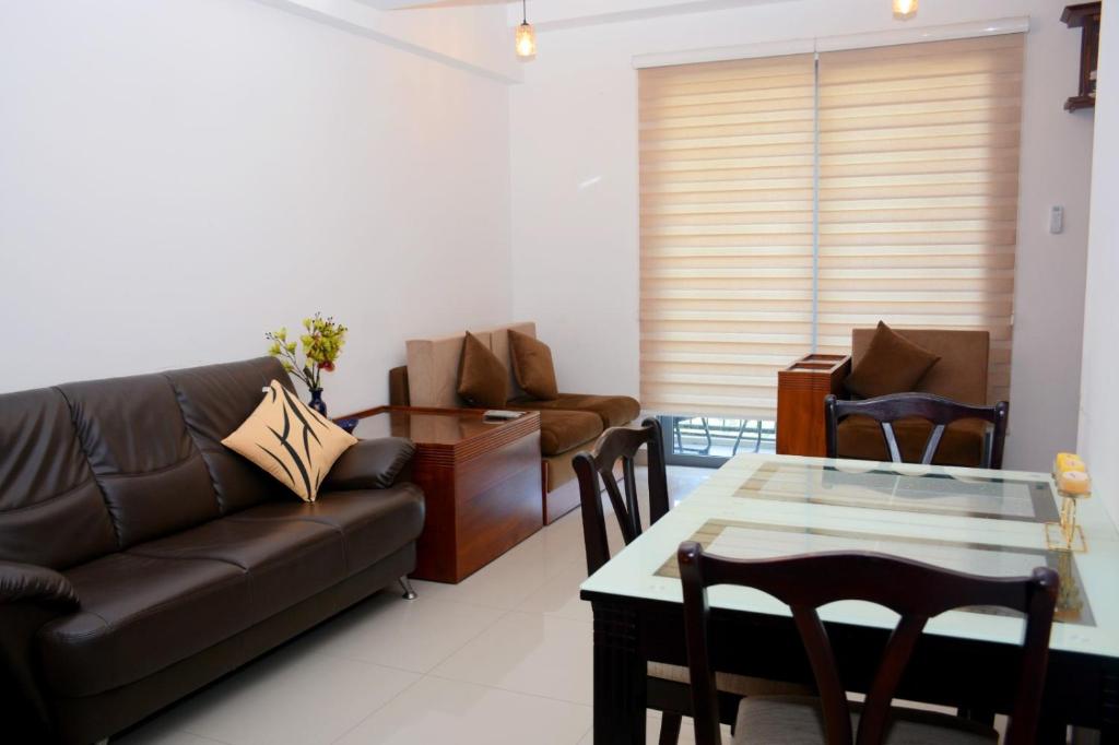Seating area sa Lotus View Apartment Colombo