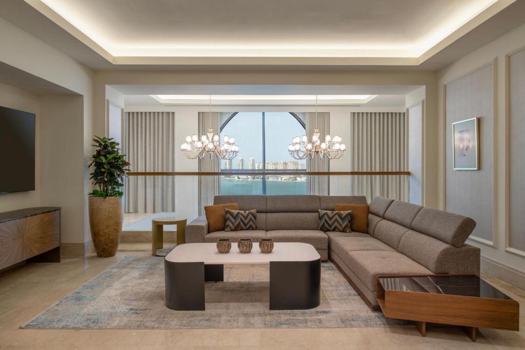 Posezení v ubytování The St. Regis Doha
