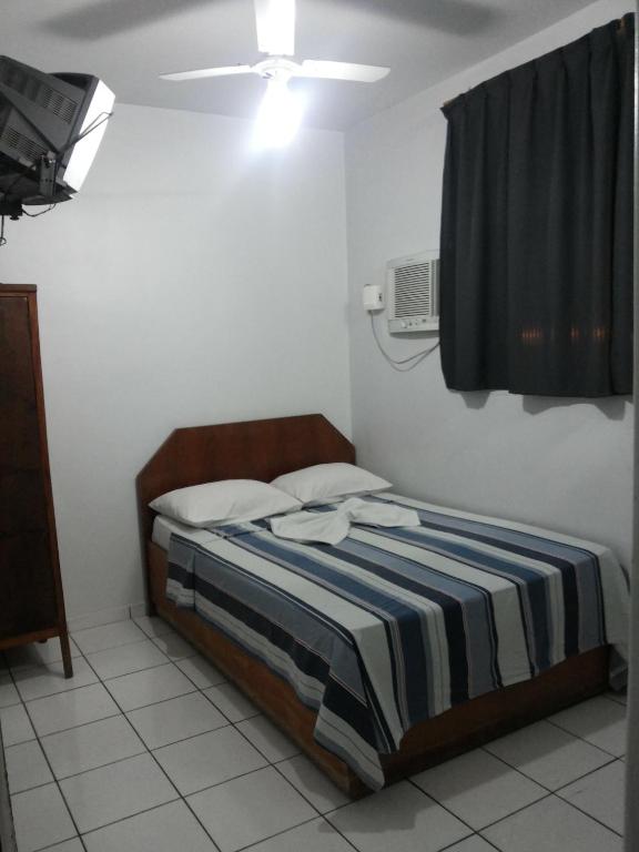  Santa Cruz Hotel