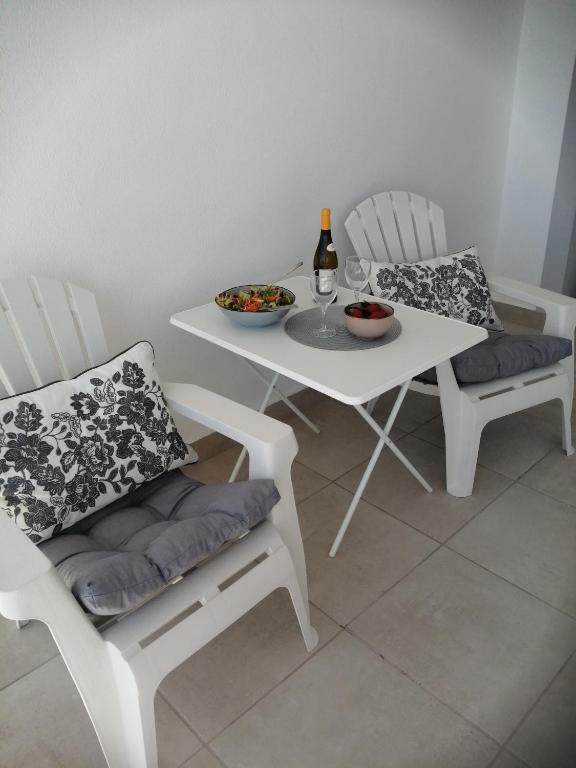 Zdjęcie z galerii obiektu Casares Cozy Apartment w mieście Casares