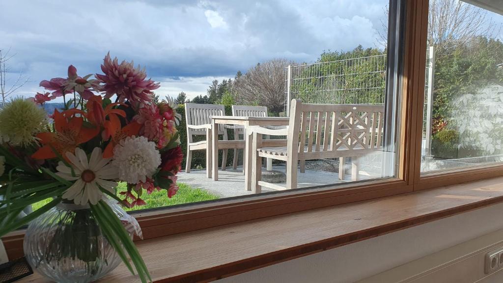 Balkón nebo terasa v ubytování F E R I E N W O H N U N G "Am Halbenstein" mit Garten