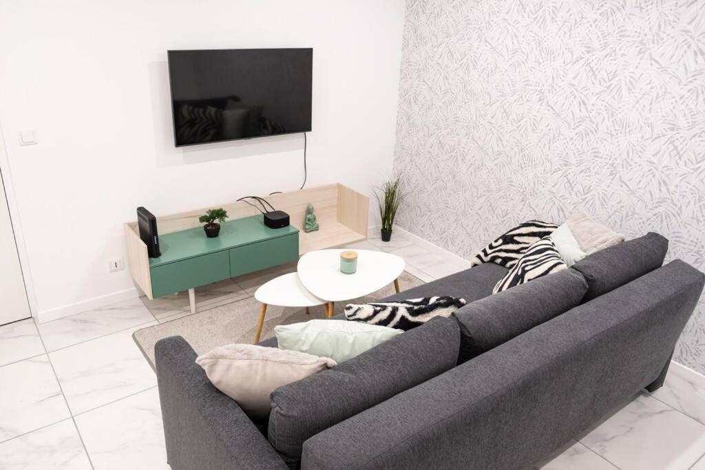 Posedenie v ubytovaní Appartement rénové - wifi - jardin - centre de Niort