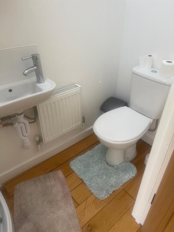Koupelna v ubytování Small room in Horfield 3
